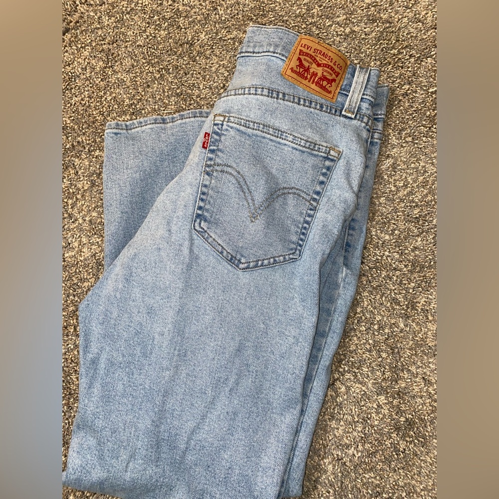 Levi’s women’s high waisted mom jean